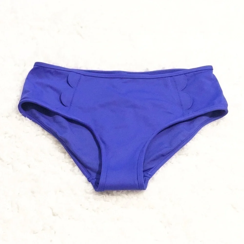 🆕 Seafolly petal edge mid rise bikini bott…